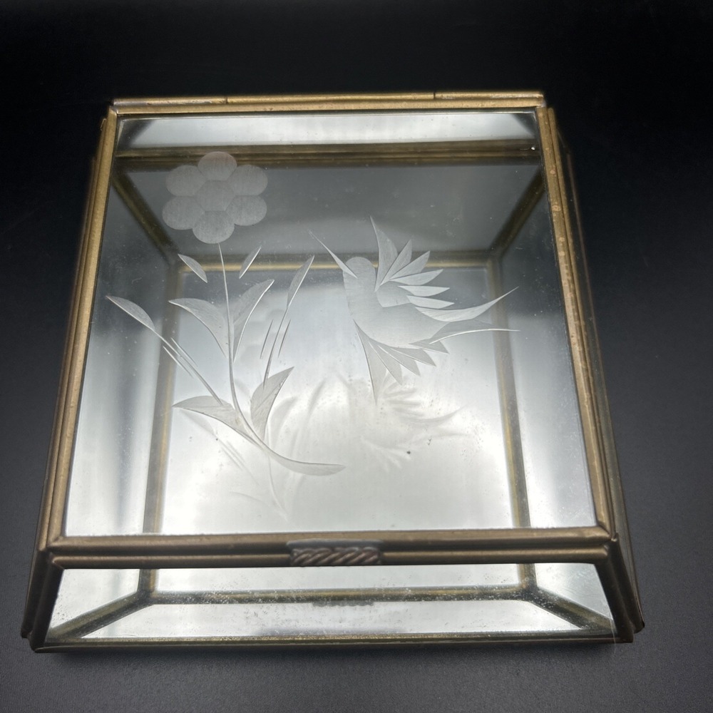 Vintage Glass Display‎ Box Geometric Square with Hinged Lid Bird with Flower